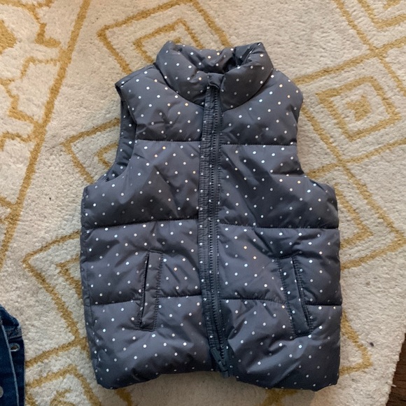 Old navy puffer vest - Picture 1 of 2